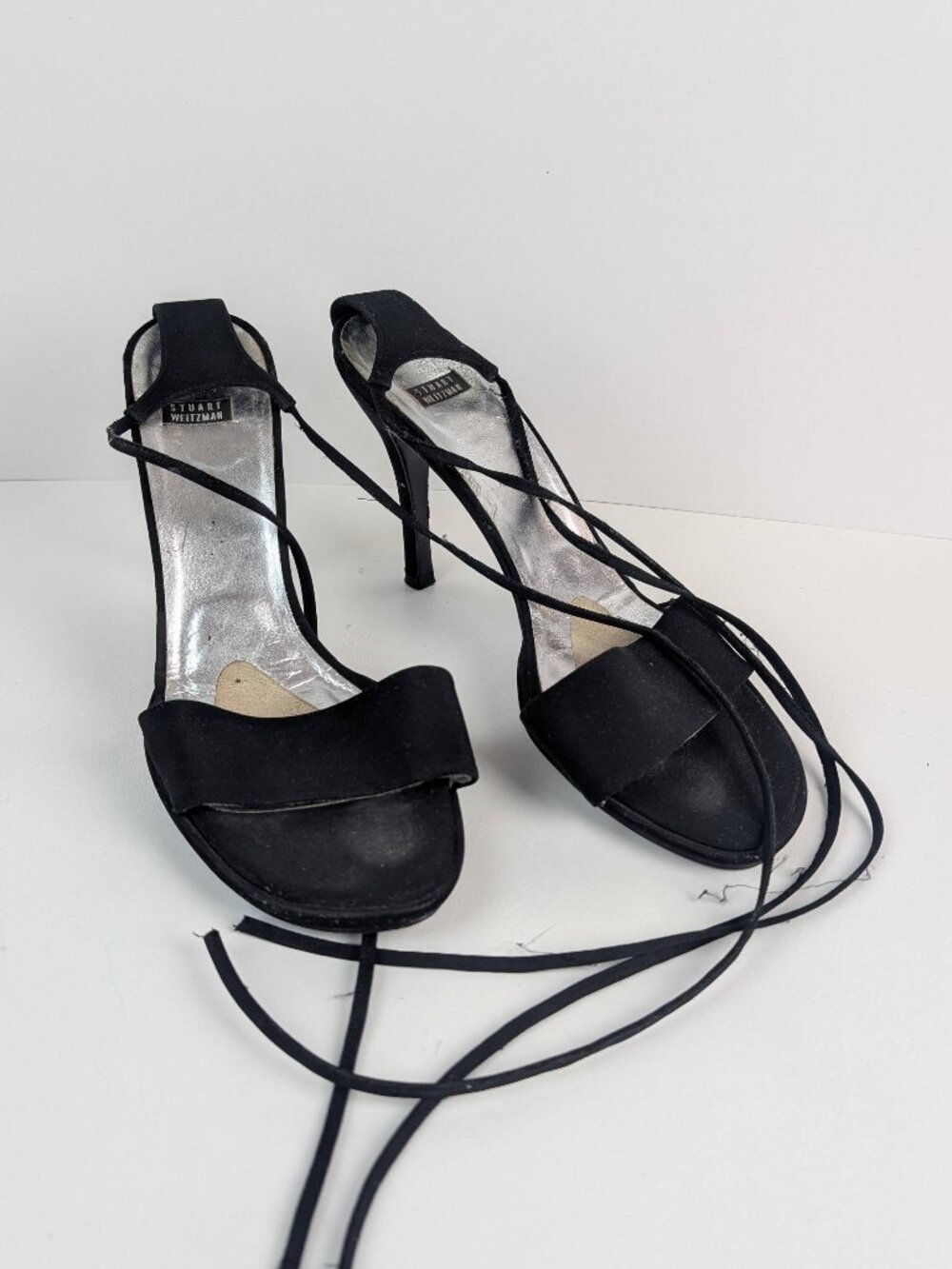 Stuart Weitzman Black Leather Strappy Stiletto Sandals Classic Heels Sz 40 EU